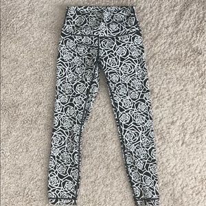 lululemon high rise wunder unders *luxtreme